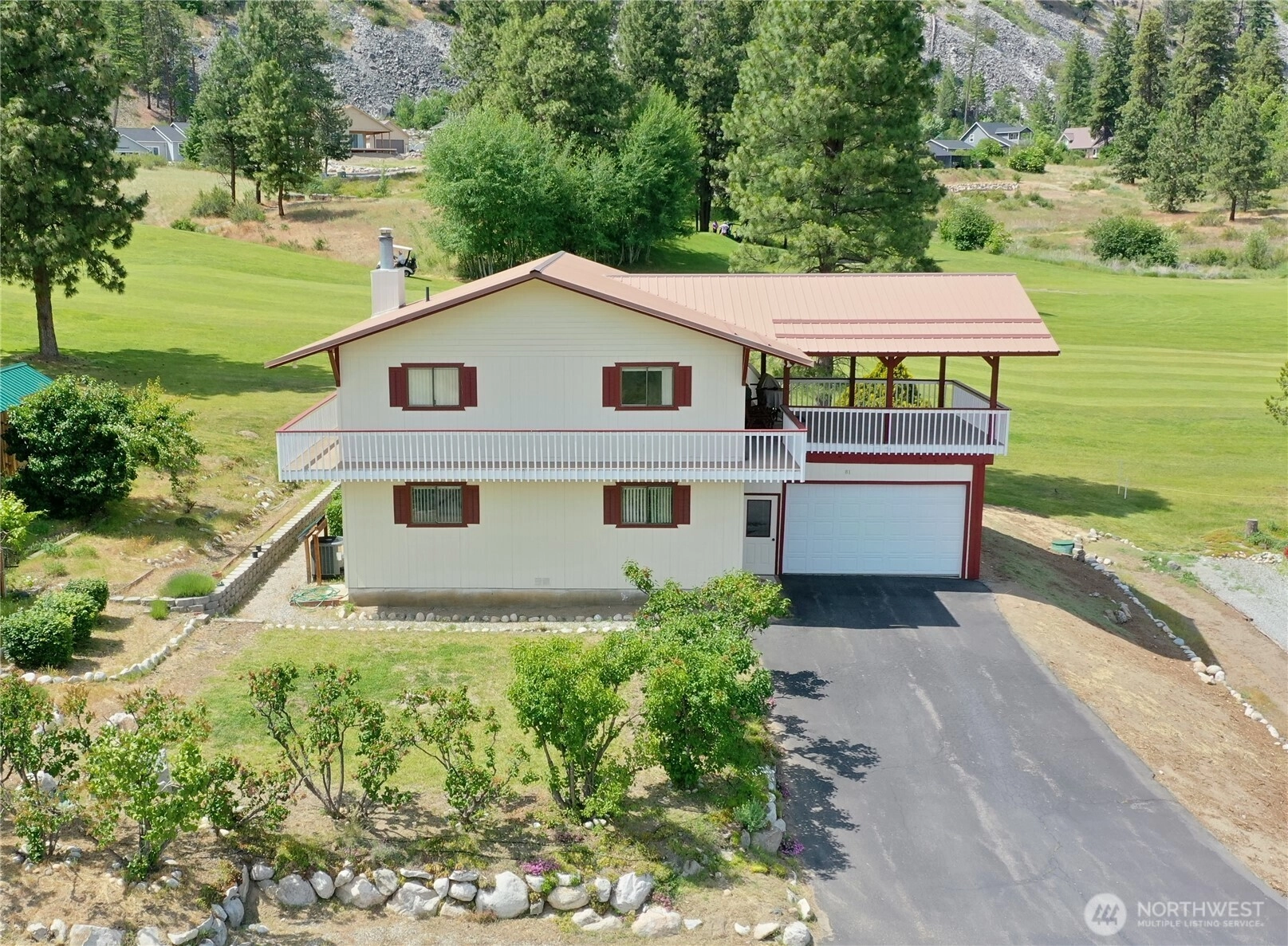 81 Golf Course Dr Unit  Pateros WA 98846