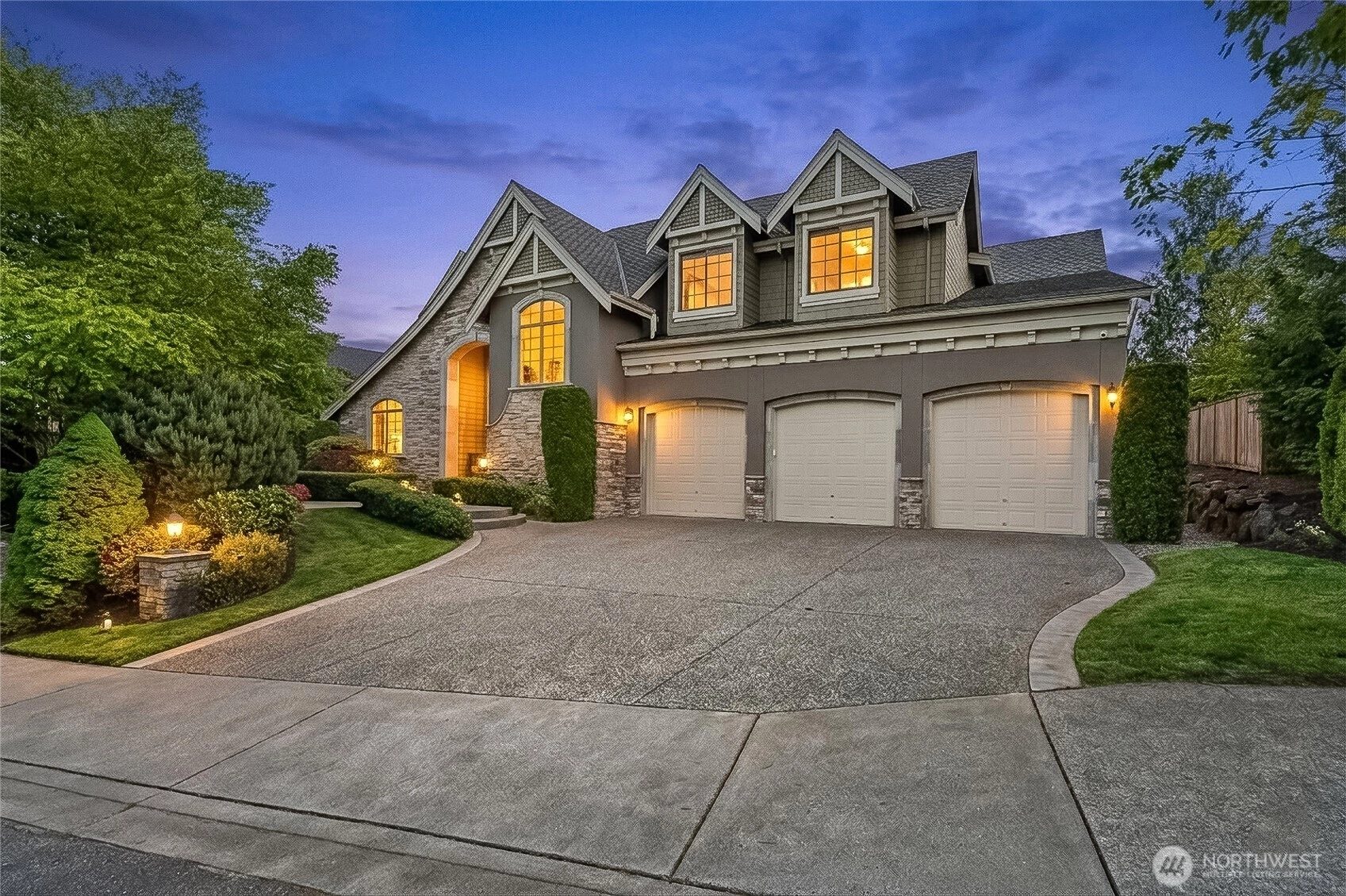 15407 SE 80th St Newcastle WA 98059