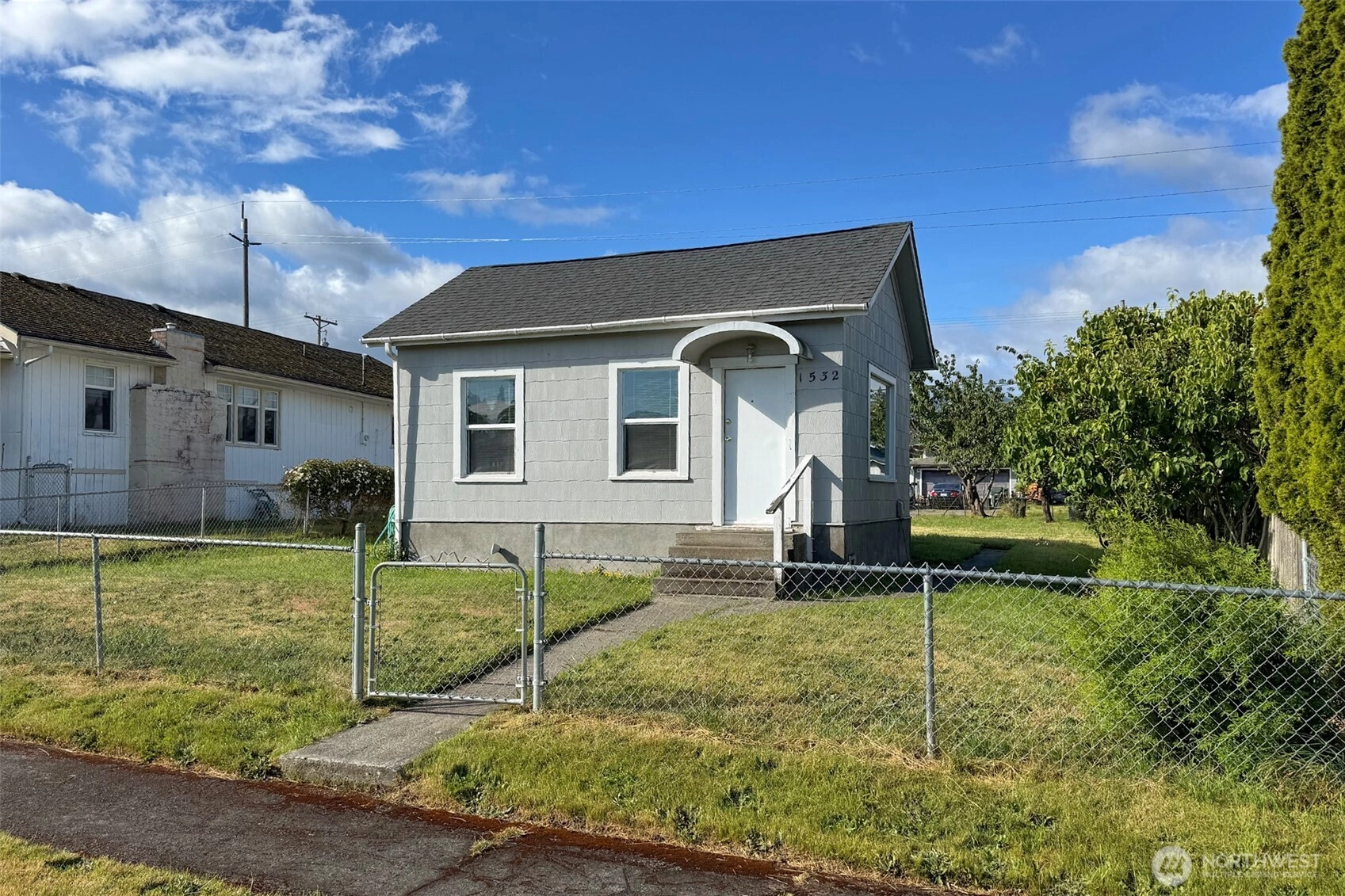 1532 W 5th St Unit  Port Angeles WA 98363