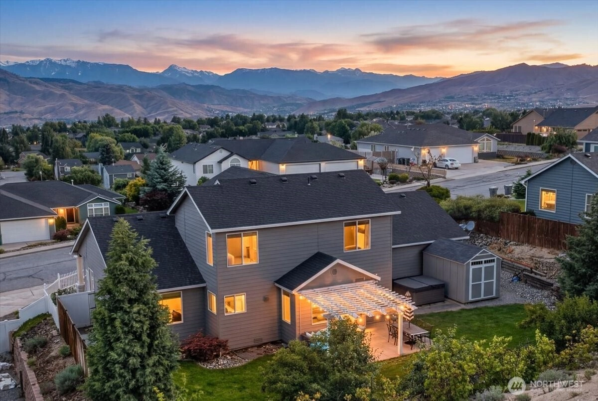 1255 Wheatridge Dr Unit  East Wenatchee WA 98802