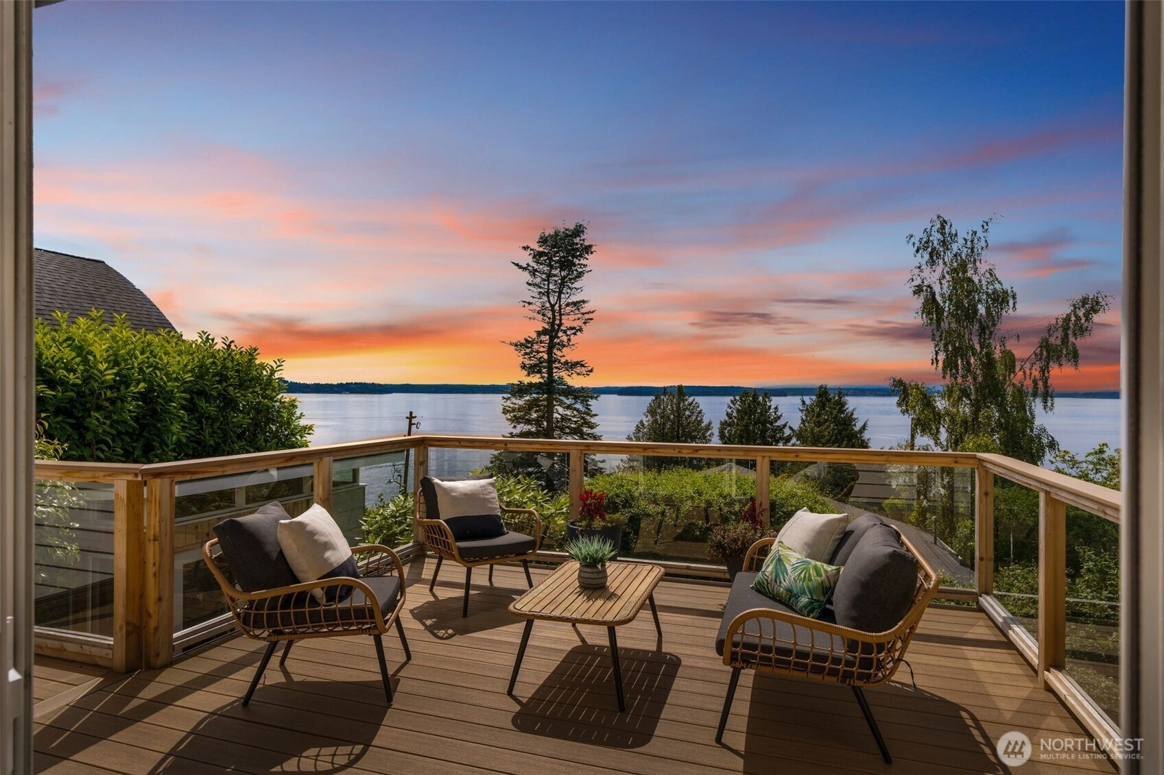 6321 Atlas Pl SW Seattle WA 98136