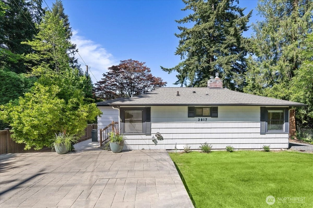 3817 Shelby Rd Lynnwood WA 98087