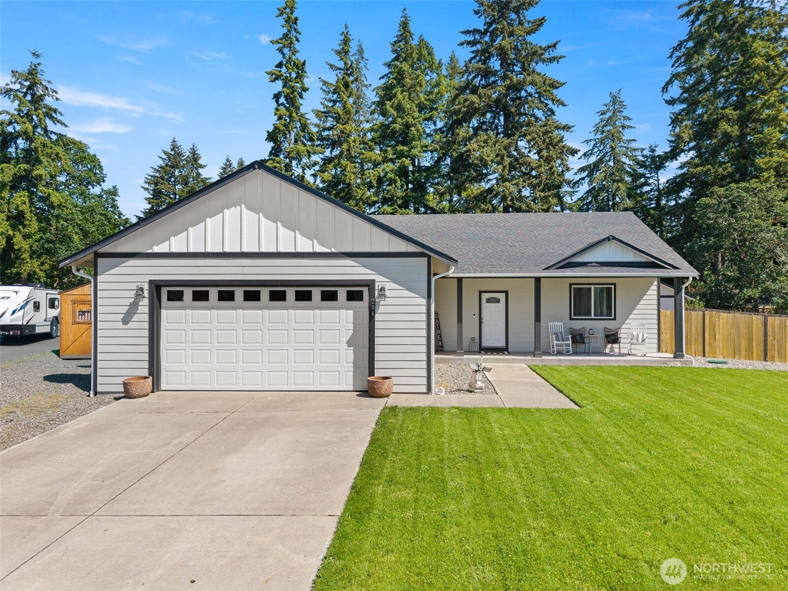 206 Middleton Ct SE Rainier WA 98576