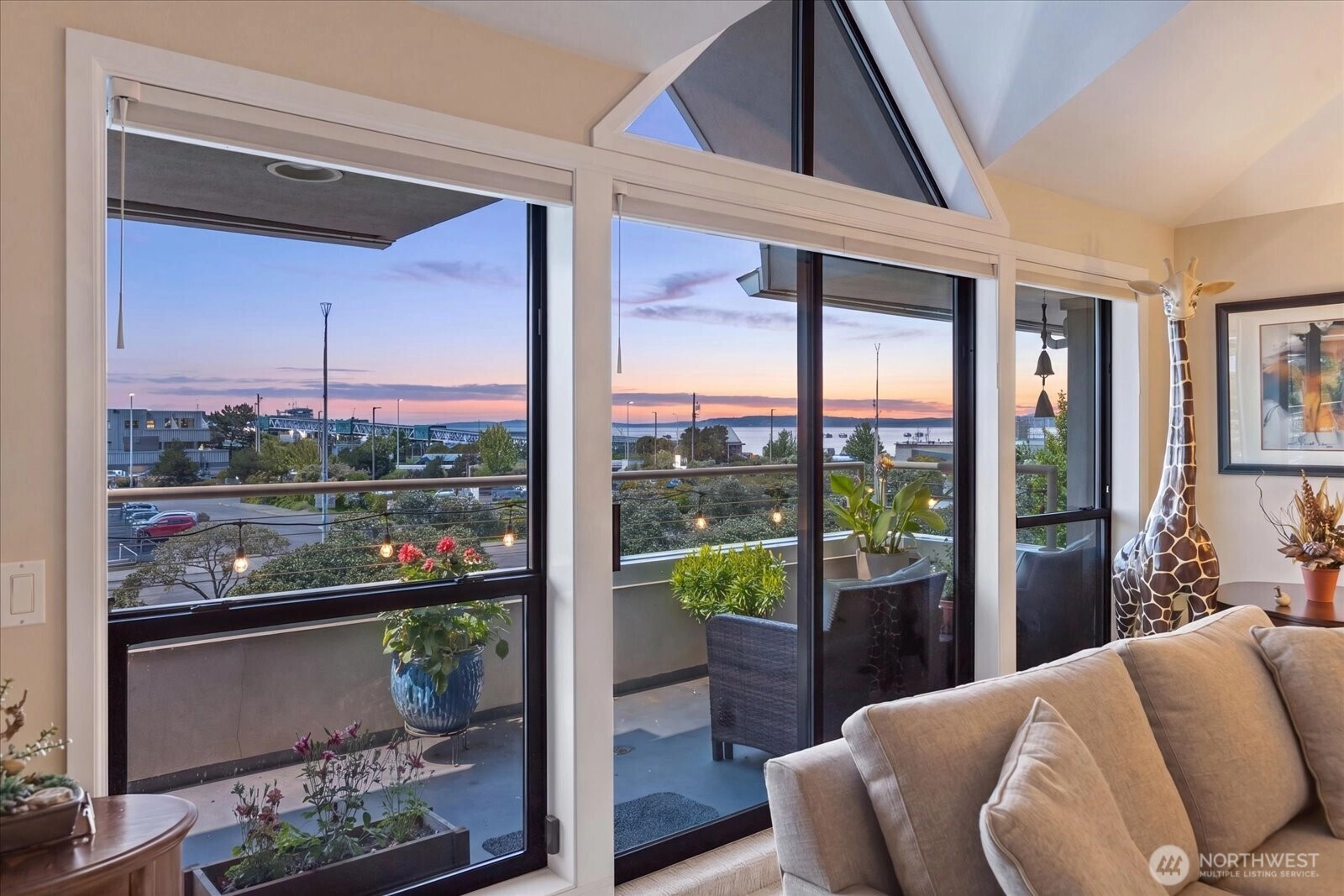 110 James St Unit 302 Unit 302 Edmonds WA 98020
