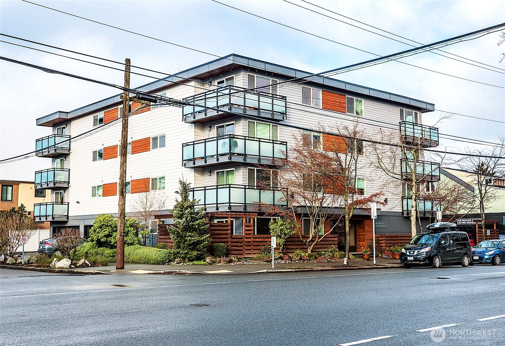 7501 Greenwood Ave N Unit 401 Seattle WA 98103