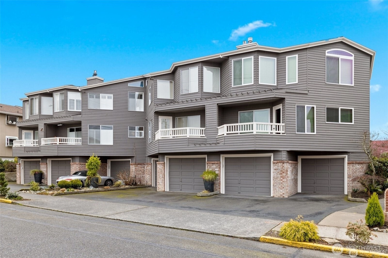 610 Daley St Unit B Edmonds WA 98020