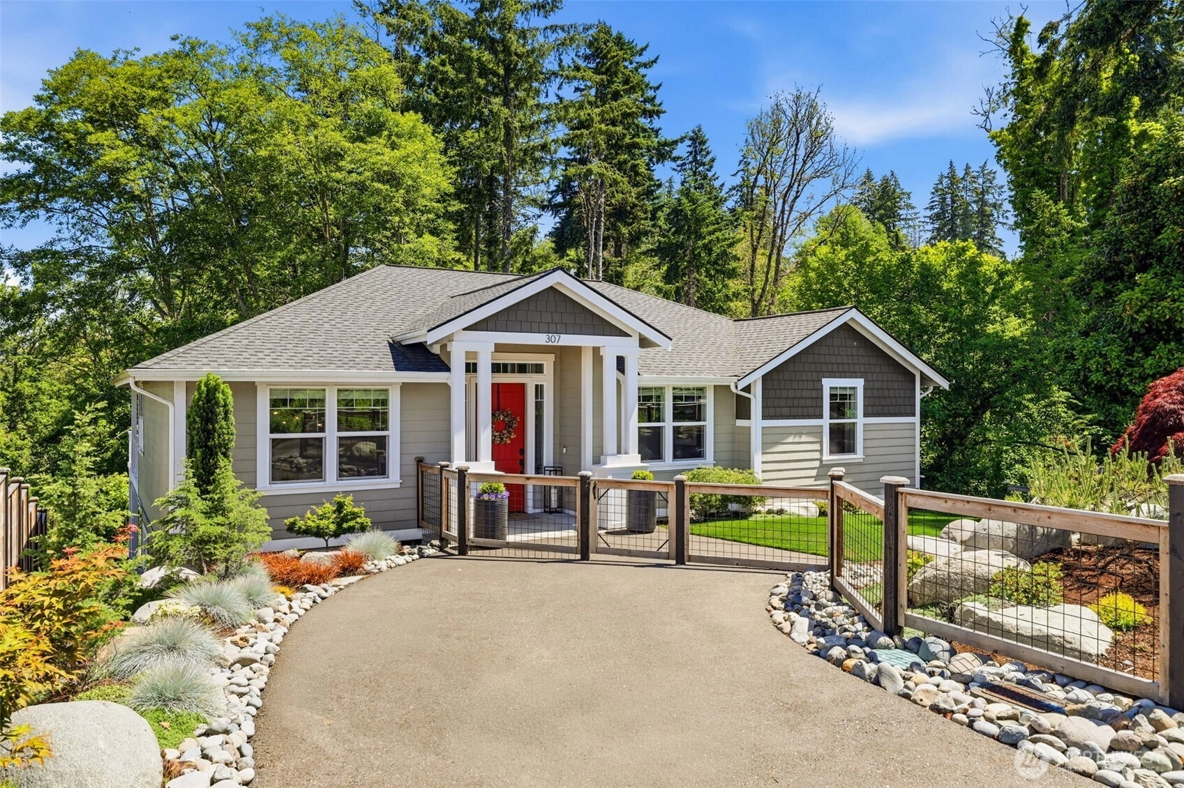307 Puyallup St Unit  Steilacoom WA 98388