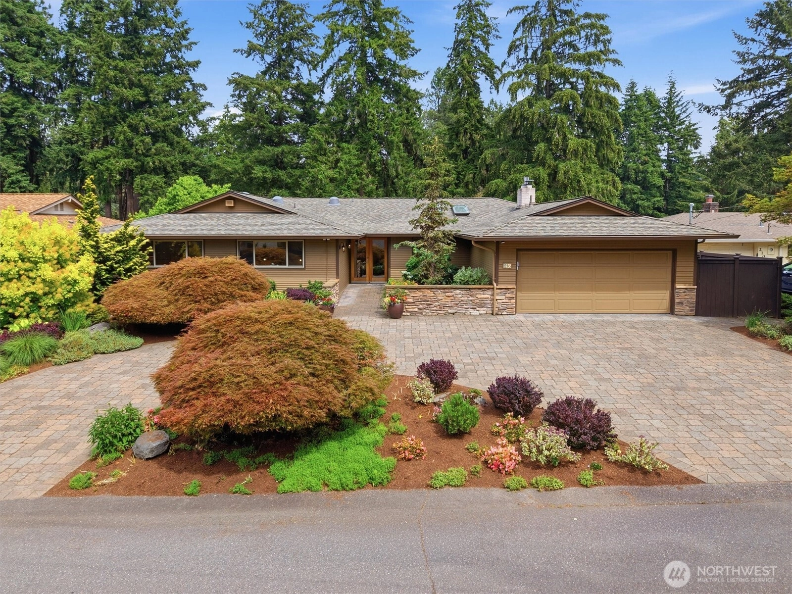 216 131st Ave NE Bellevue WA 98005