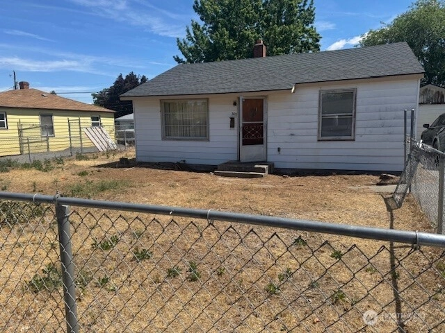 30 NE H St Ephrata WA 98823