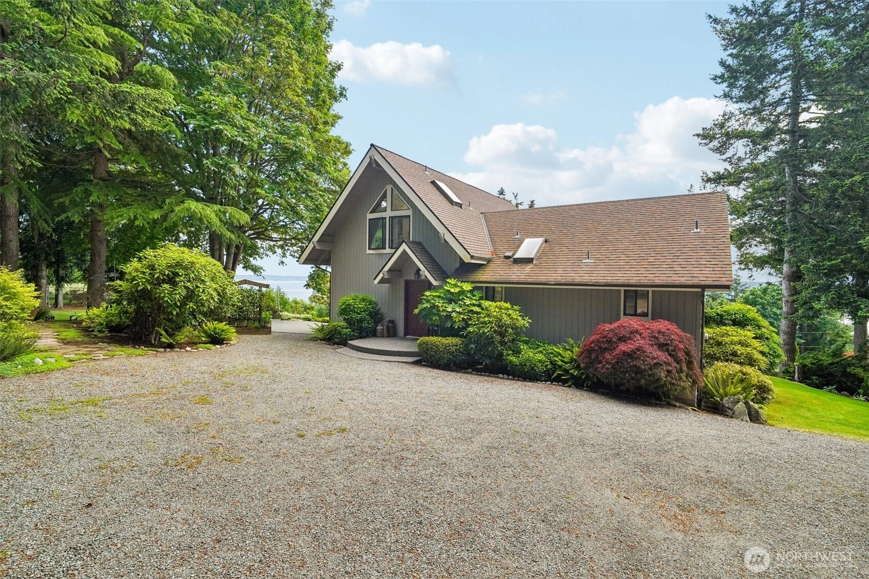 4181 Eagle Ridge Dr Camano Island WA 98282