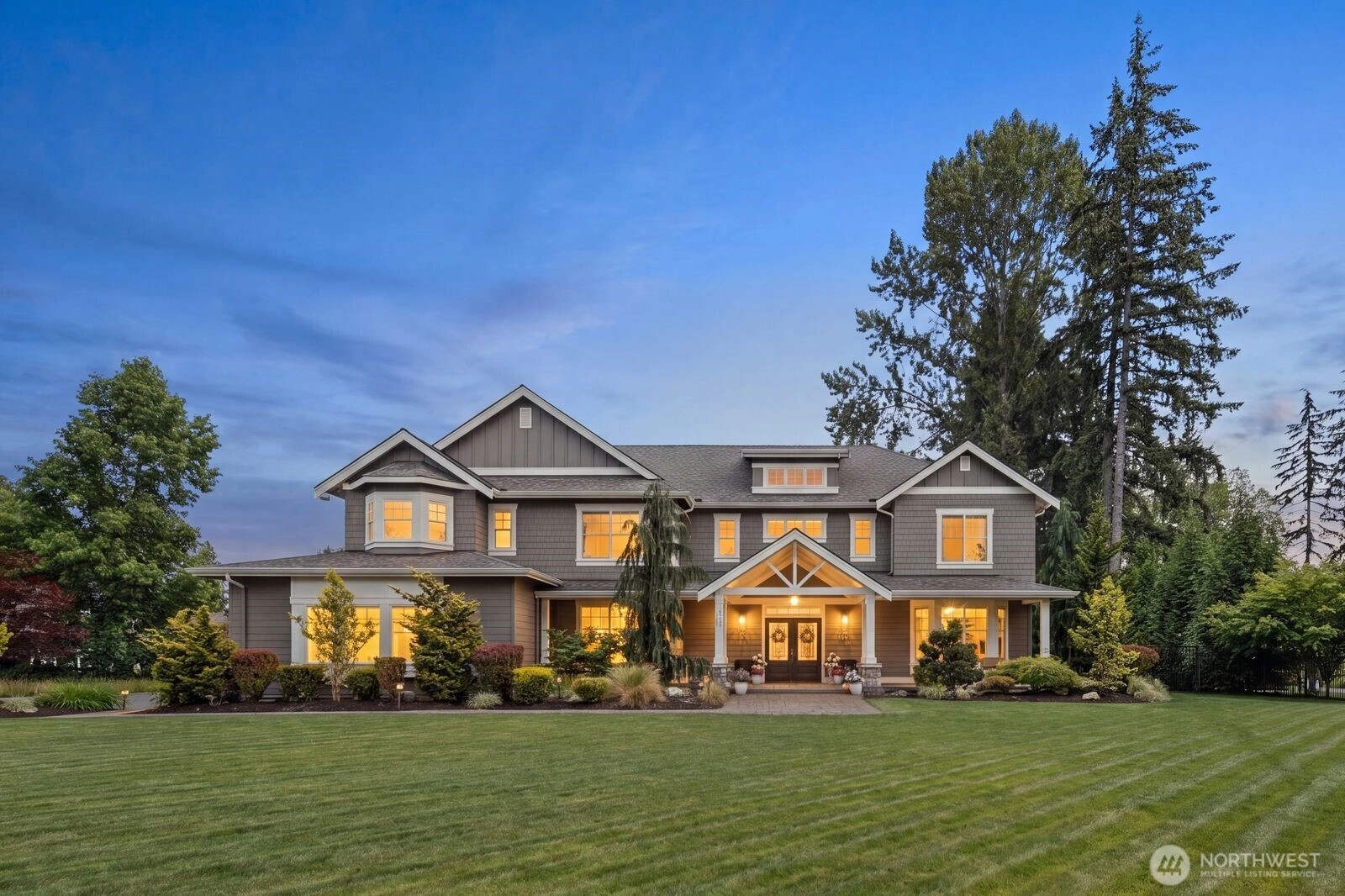 19710 166th Ave NE Unit  Woodinville WA 98072