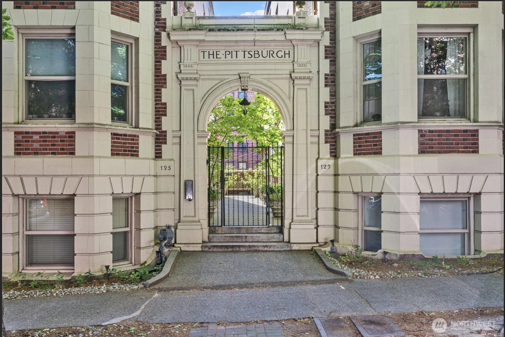 125 Warren Ave N Unit M Seattle WA 98109