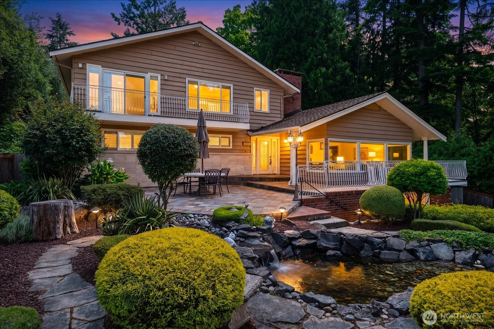 17524 10th Ave NW Shoreline WA 98177