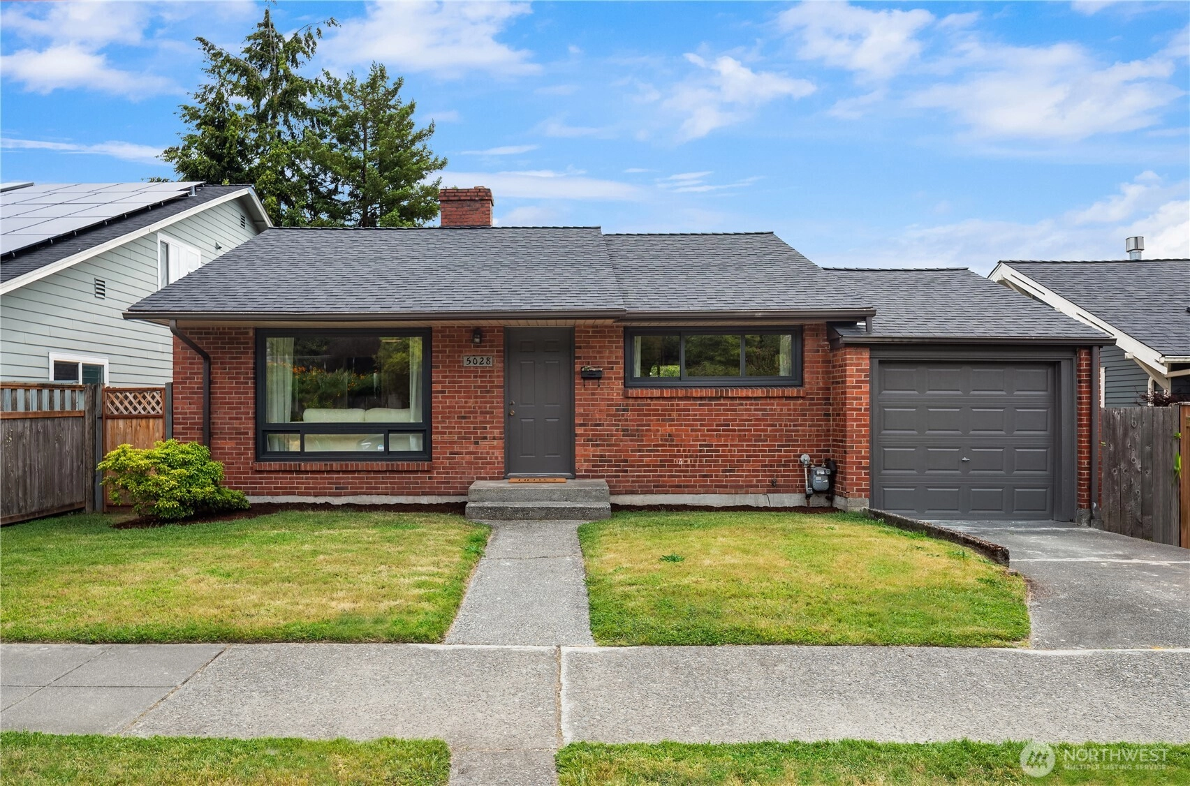 5028 41st Ave SW Seattle WA 98136