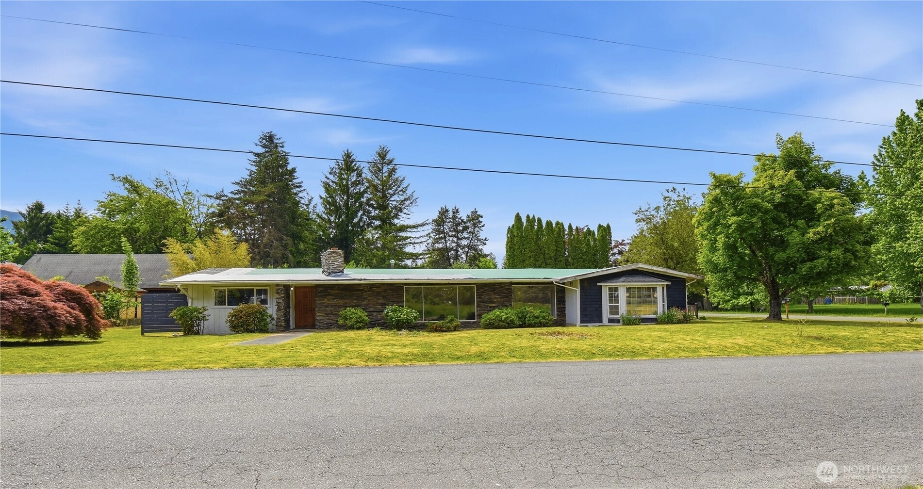 817 Ne 10th St North Bend WA 98045