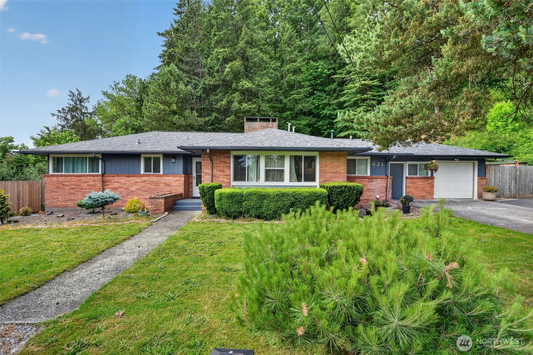 621 E Summa St Centralia WA 98531