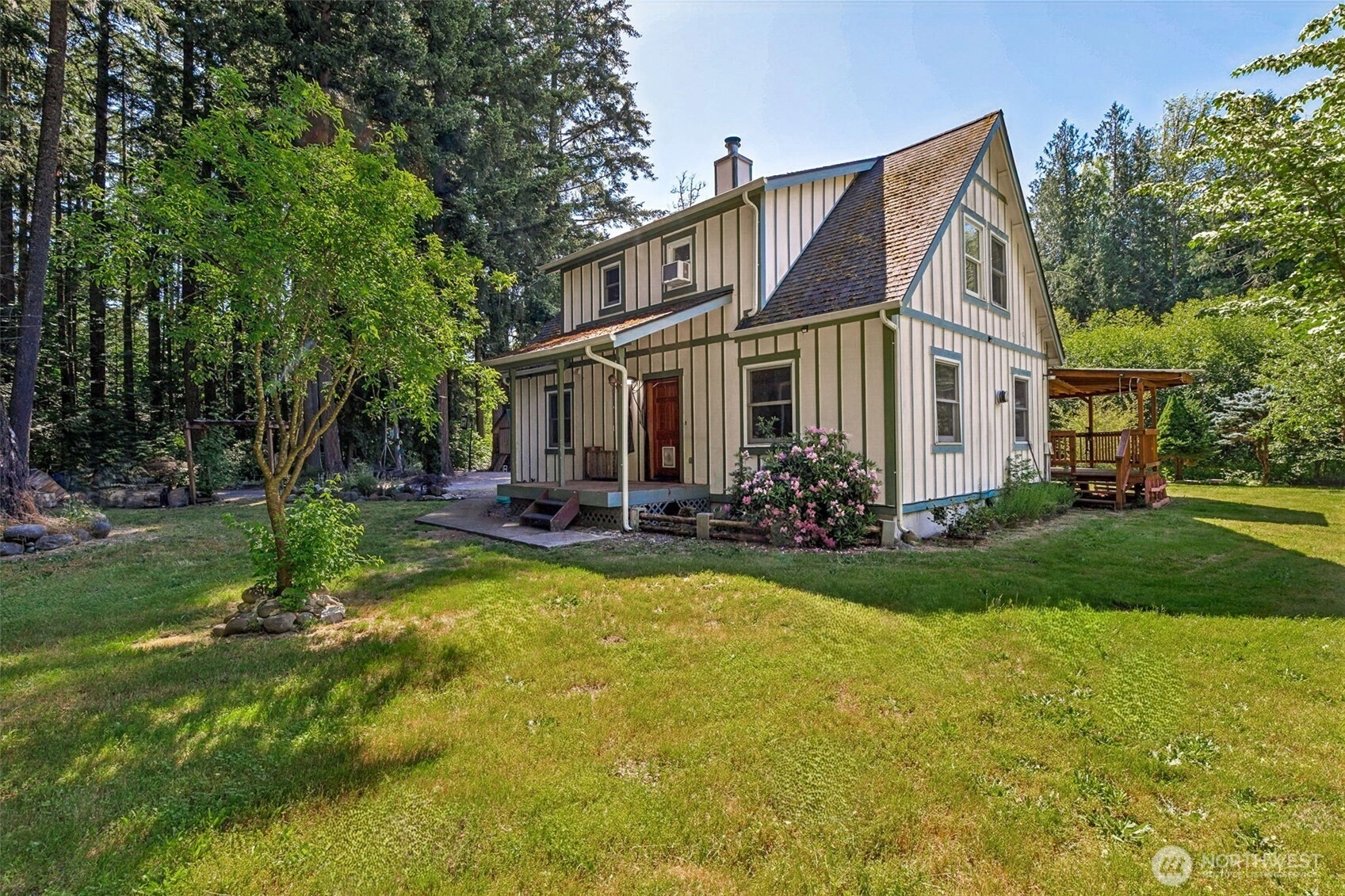 15711 Vail Cut Off Rd SE Rainier WA 98576