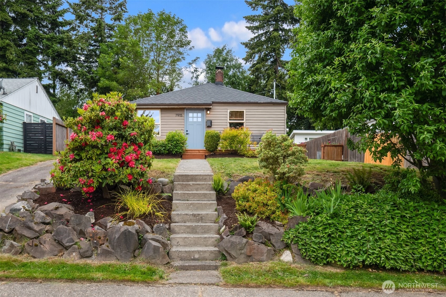7915 18th Ave SW Seattle WA 98106