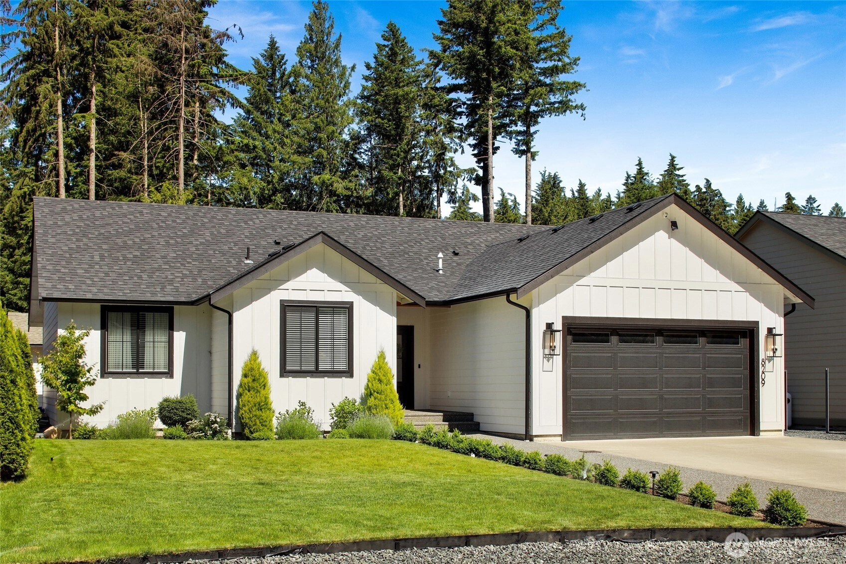 8209 Colfax Ct Maple Falls WA 98266