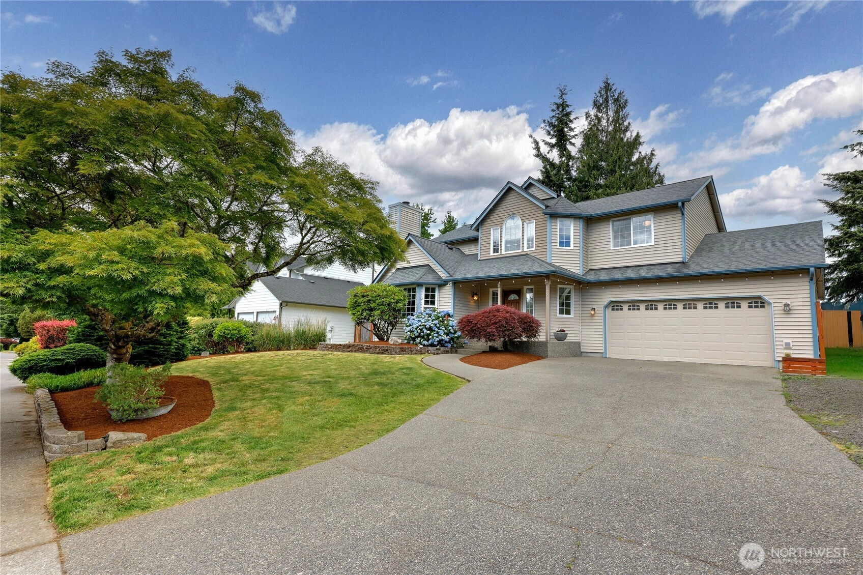 19555 23rd Ave NE Poulsbo WA 98370