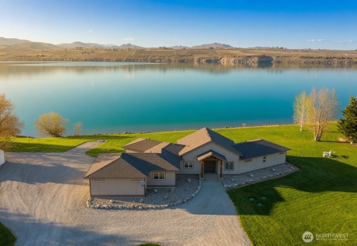 10 El Rio Dr Brewster WA 98812