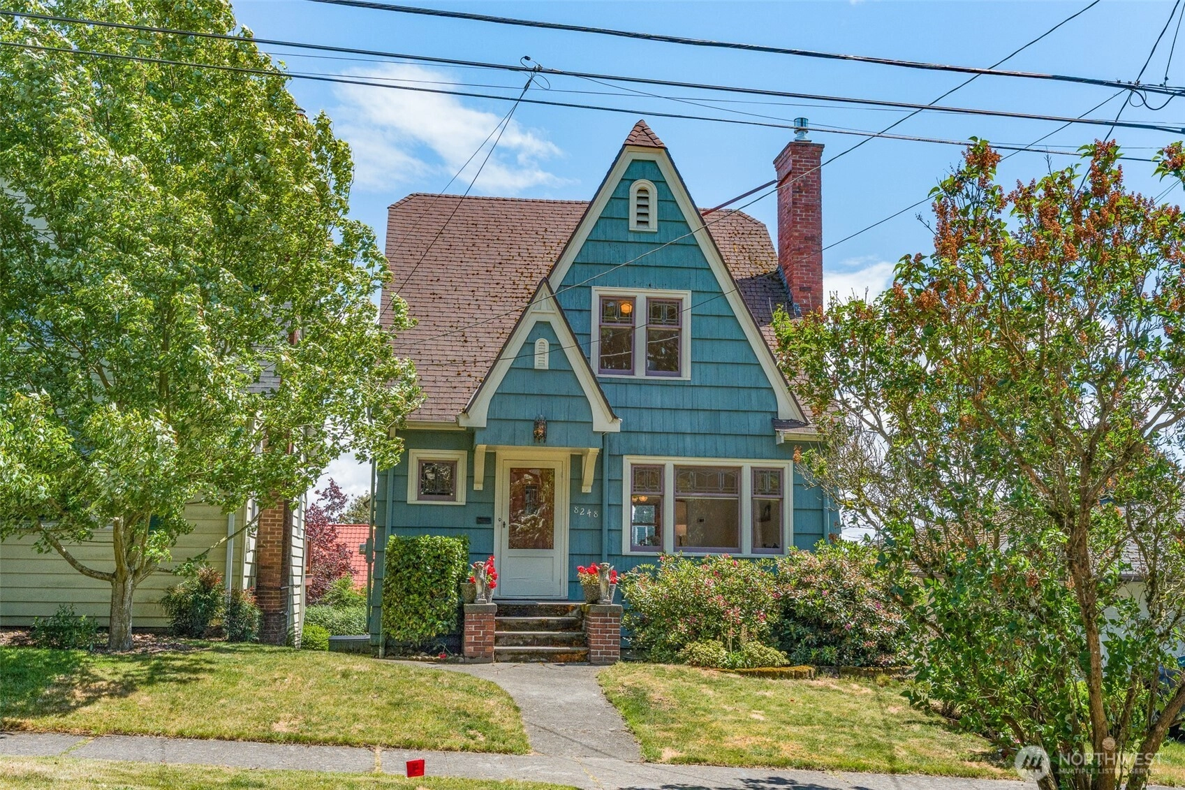 8248 16th Ave NE Seattle WA 98115