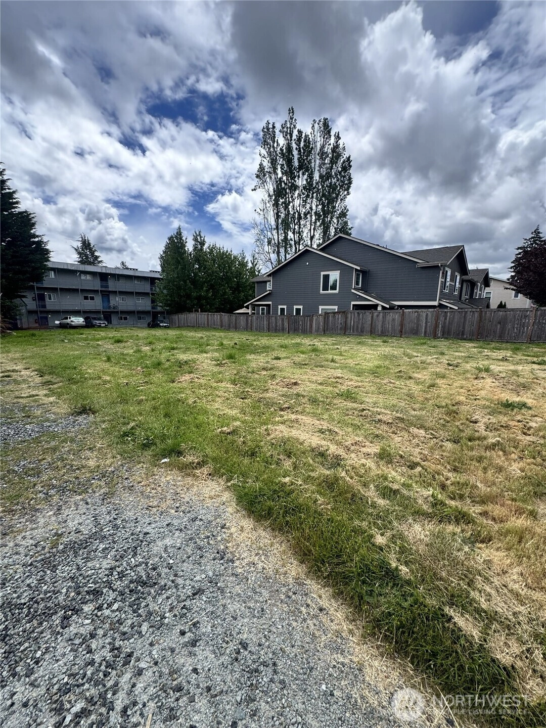 1039 SW 150th St Burien WA 98166