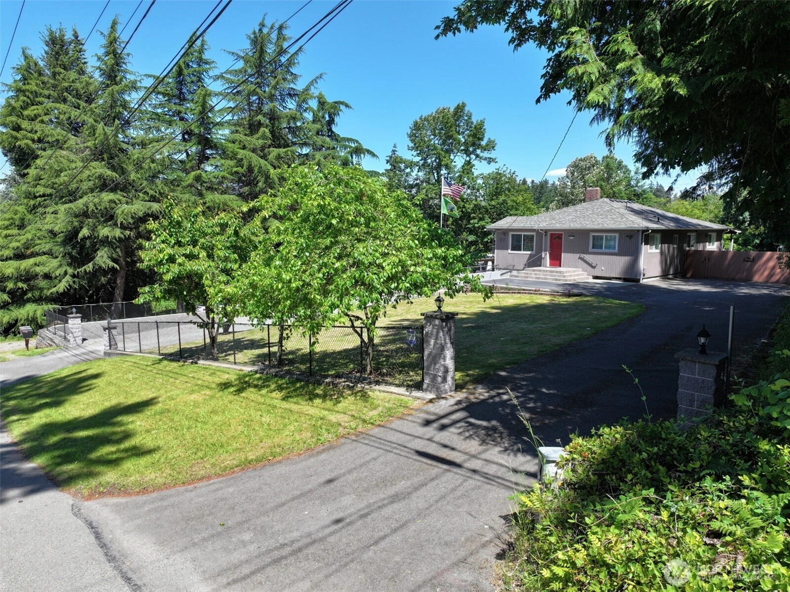 98 31st Ave Milton WA 98354