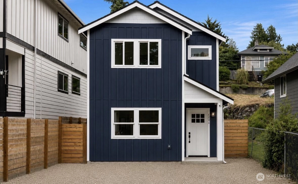 4004 Courtland Pl S Seattle WA 98118