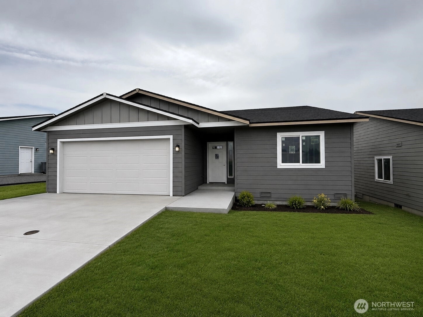 1594 6th St SE East Wenatchee WA 98802