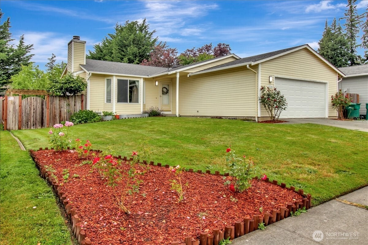 27236 Manor Pl NW Stanwood WA 98292