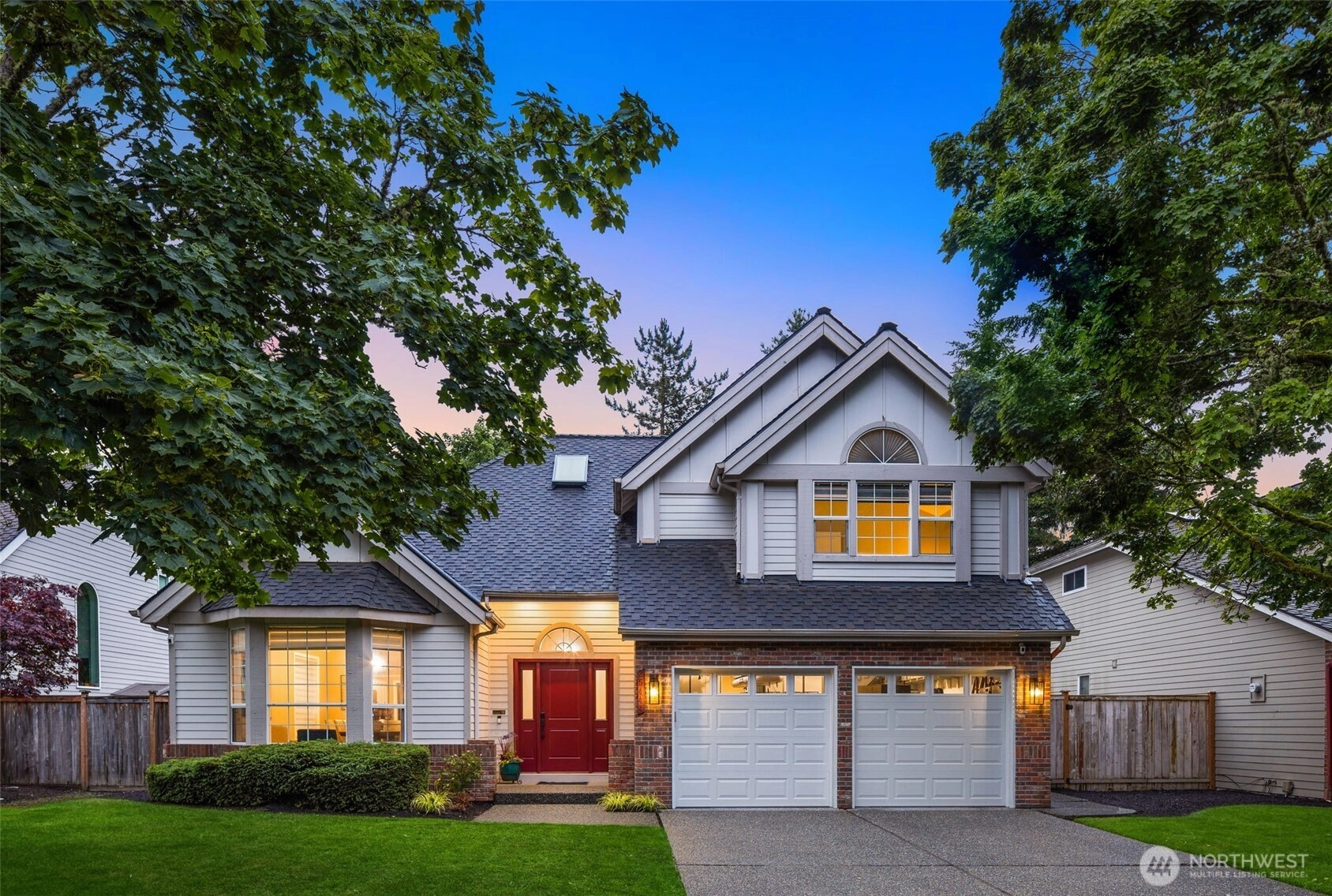 25444 SE 42nd Pl Unit  Issaquah WA 98029