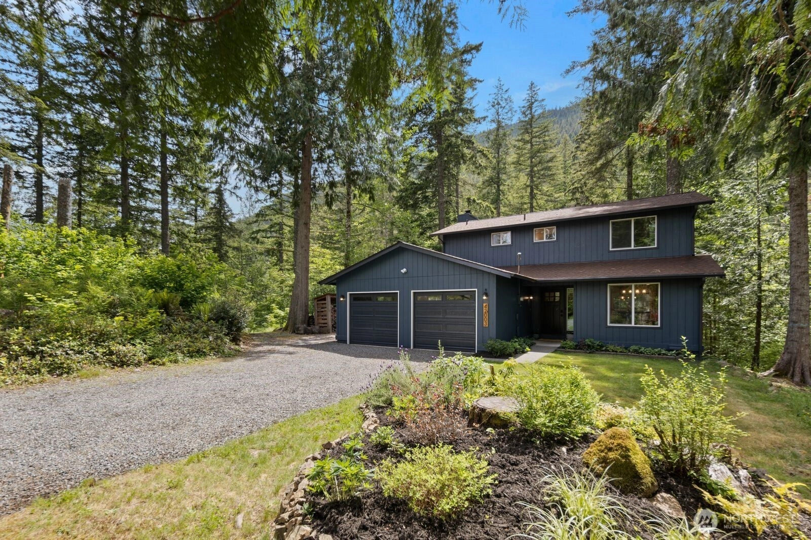 42003 SE 166th St North Bend WA 98045