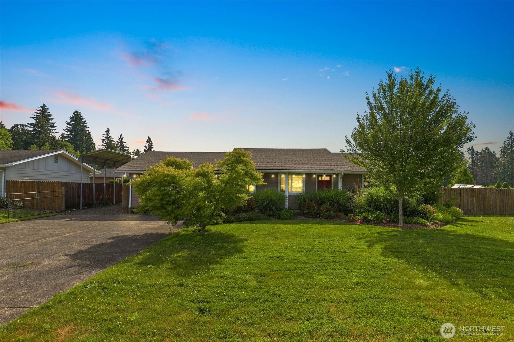 104 Valentine Ct Elma WA 98541