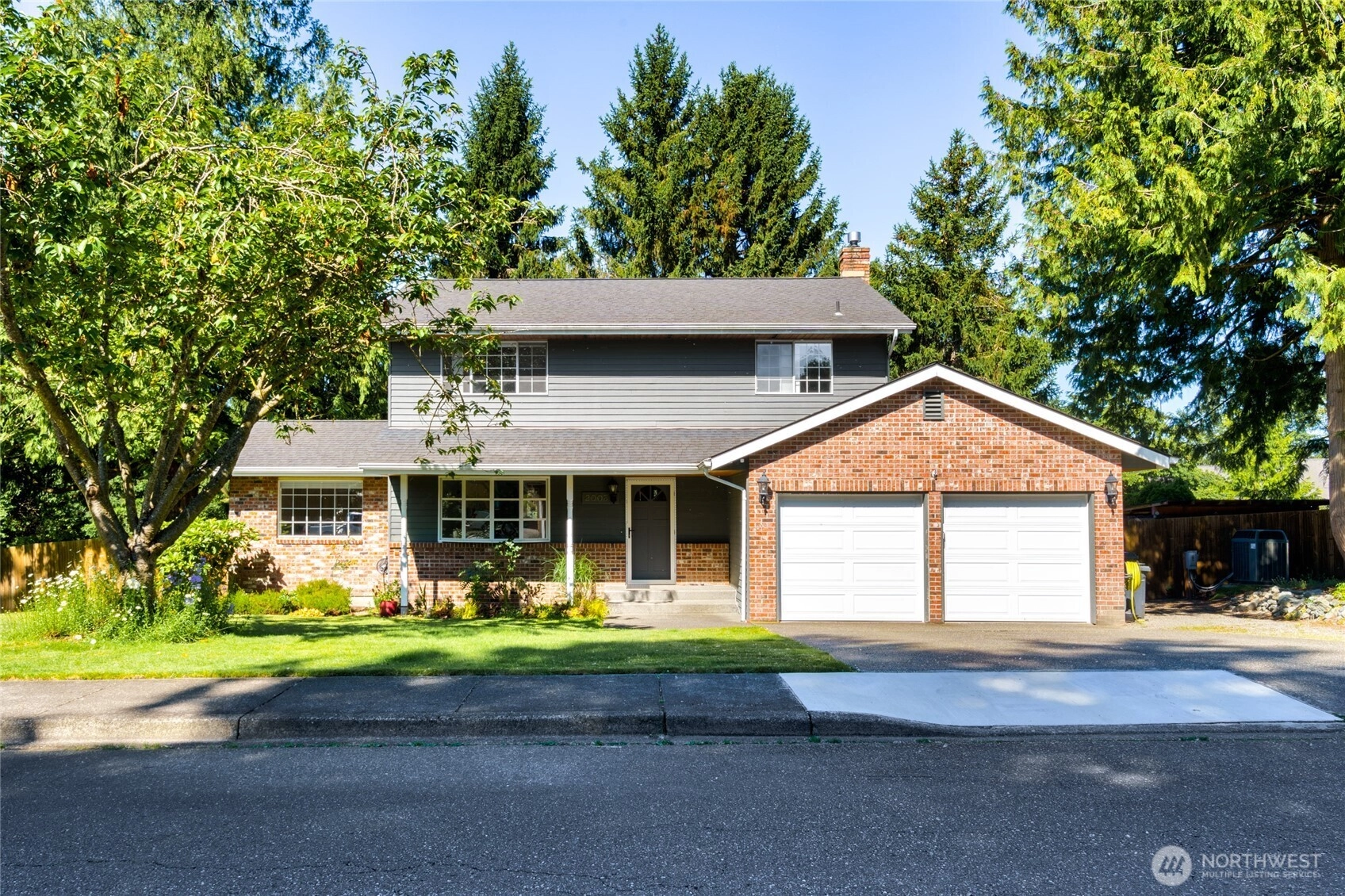 2003 Woodridge Ave Mount Vernon WA 98273