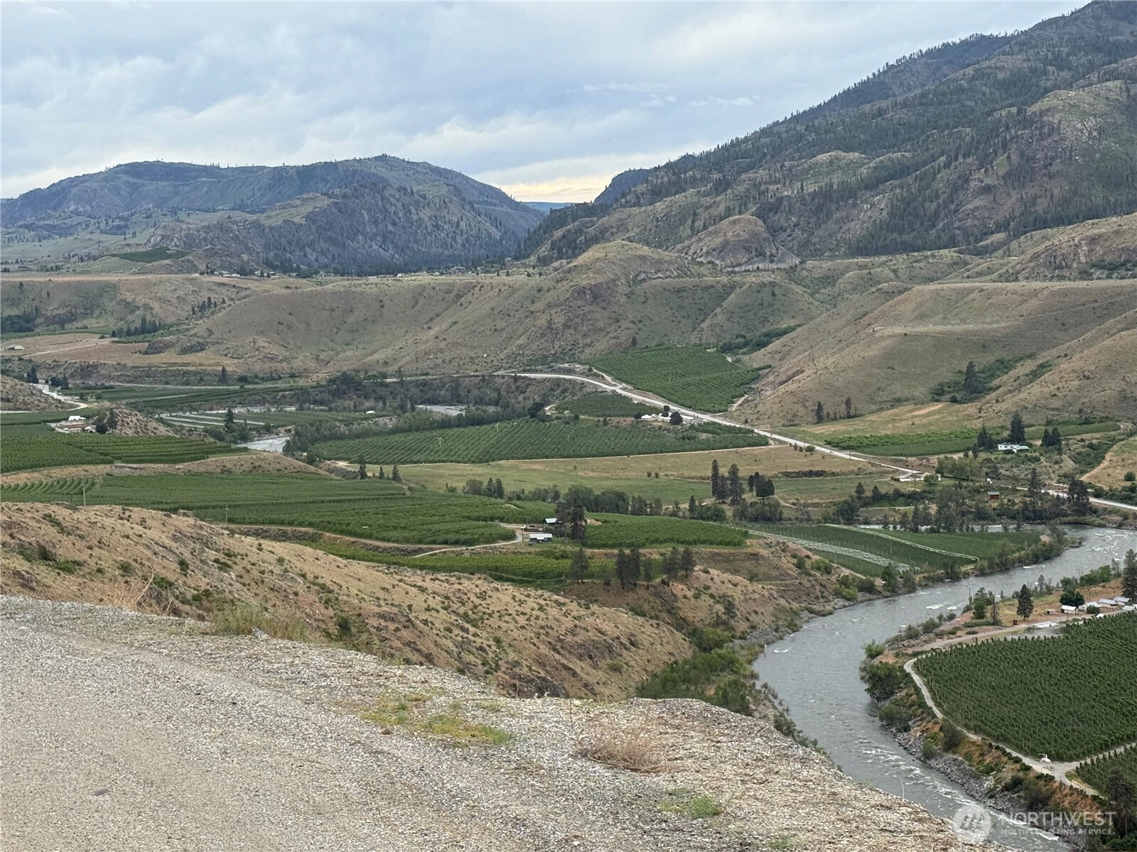 300 Buckhorn Mountain Dr Unit  Pateros WA 98846