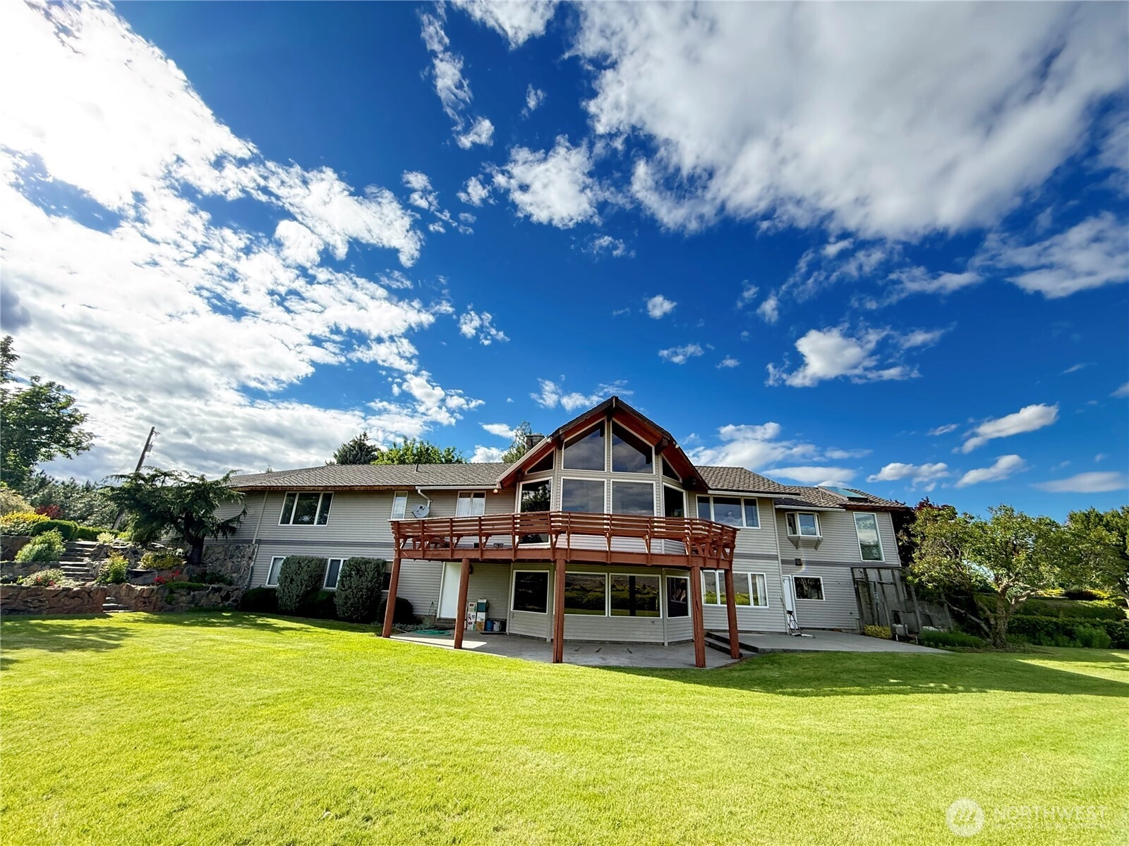 24 Valley View Dr Unit  Omak WA 98841