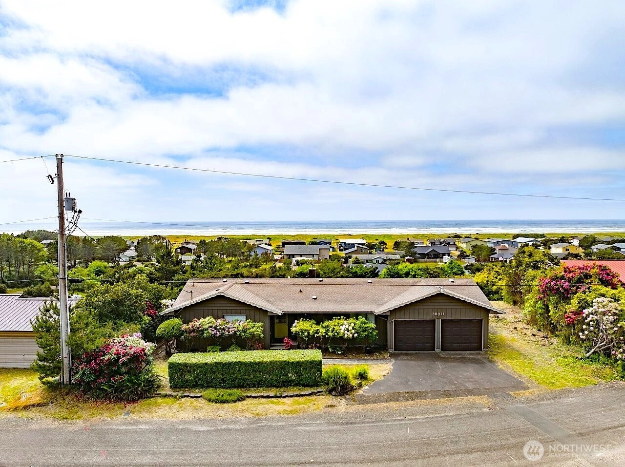 30011 J Pl Unit  Ocean Park WA 98640