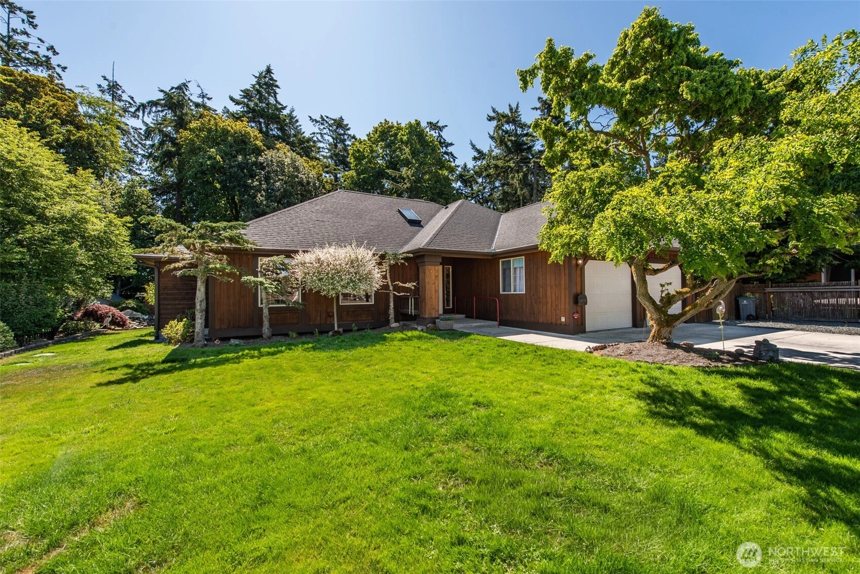 250 Vista View Dr Unit  Sequim WA 98382