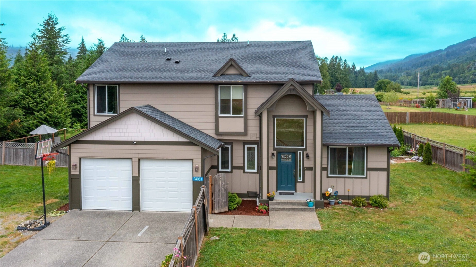 24051 Mangat Ln Unit  Sedro Woolley WA 98284