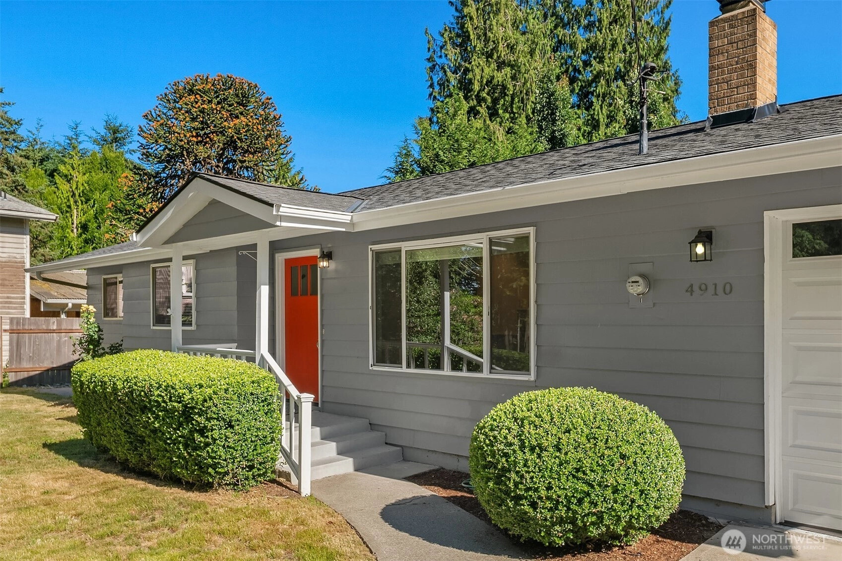 4910 NE 7th St Renton WA 98059