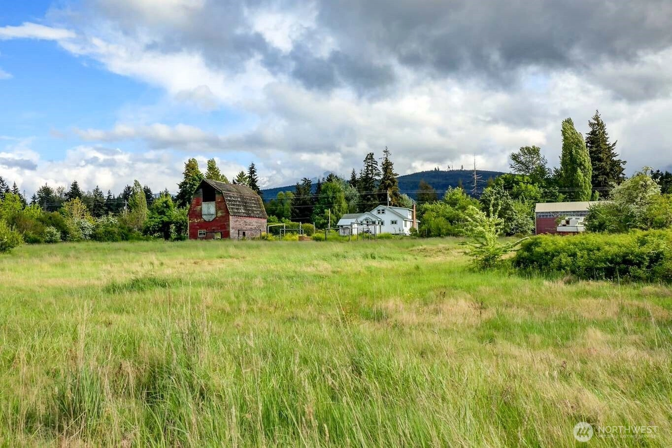 2513 W Edgewood Dr Port Angeles WA 98363