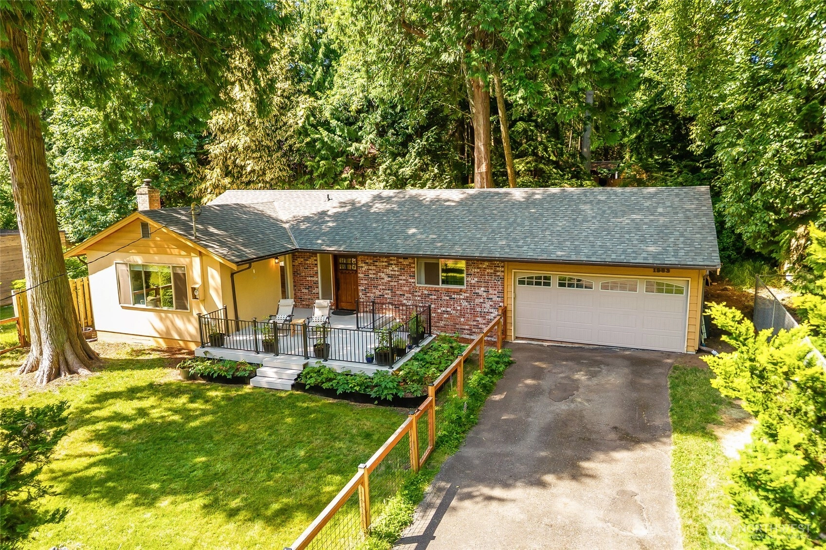 1983 Cedar Park Dr Point Roberts WA 98281