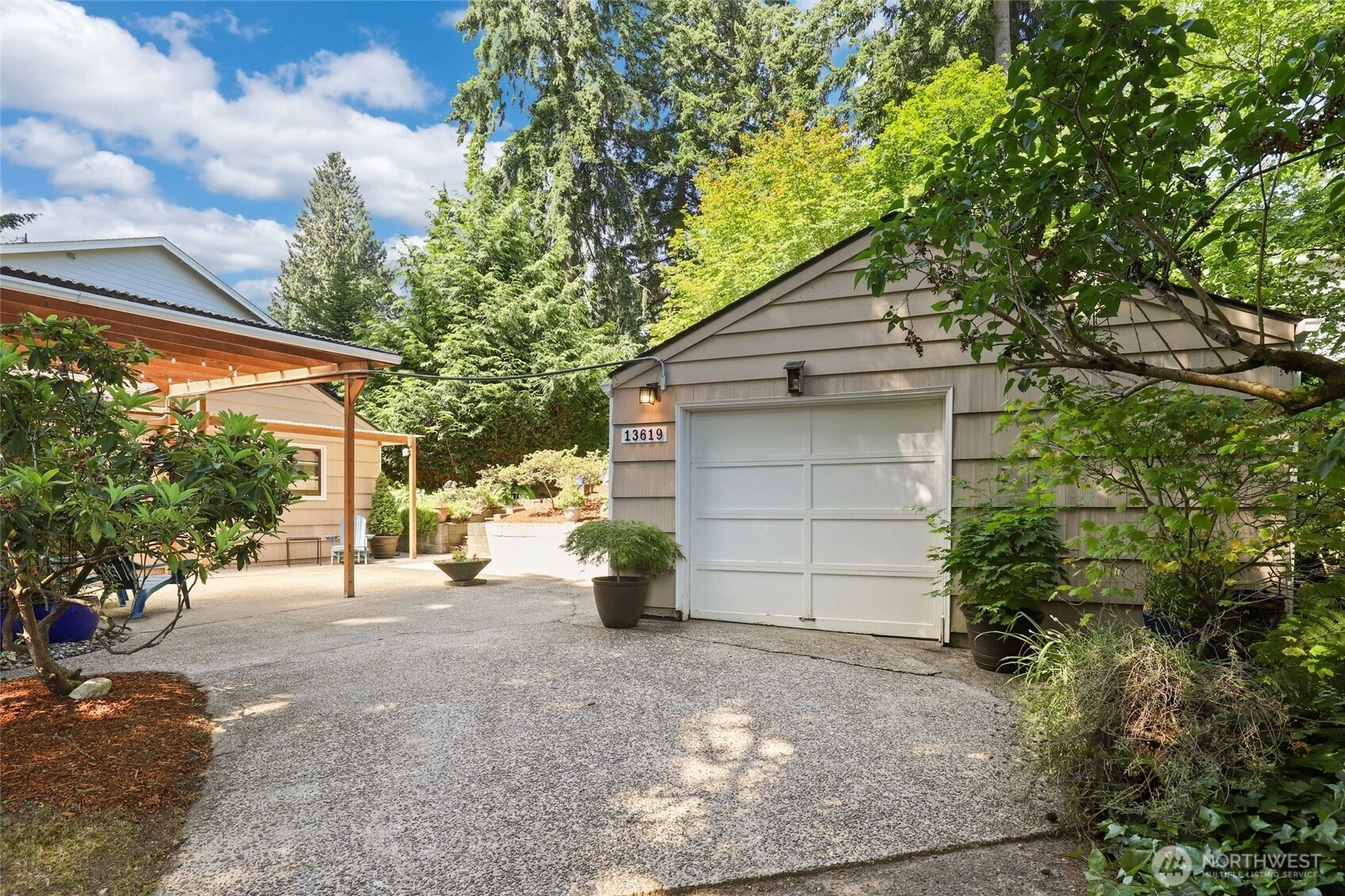 13619 Des Moines Memorial Dr S Burien WA 98168