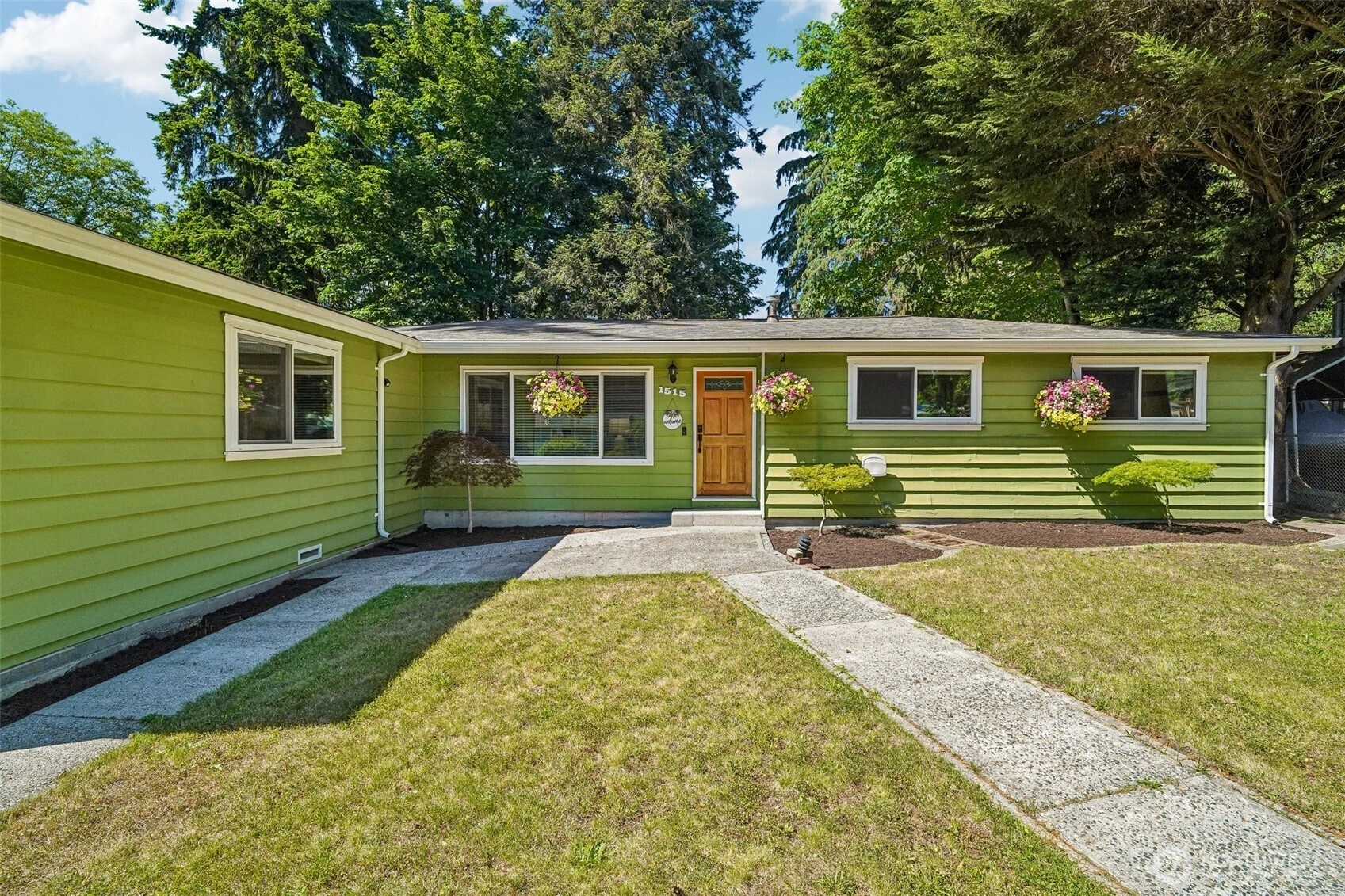1515 213th Pl SW Lynnwood WA 98036
