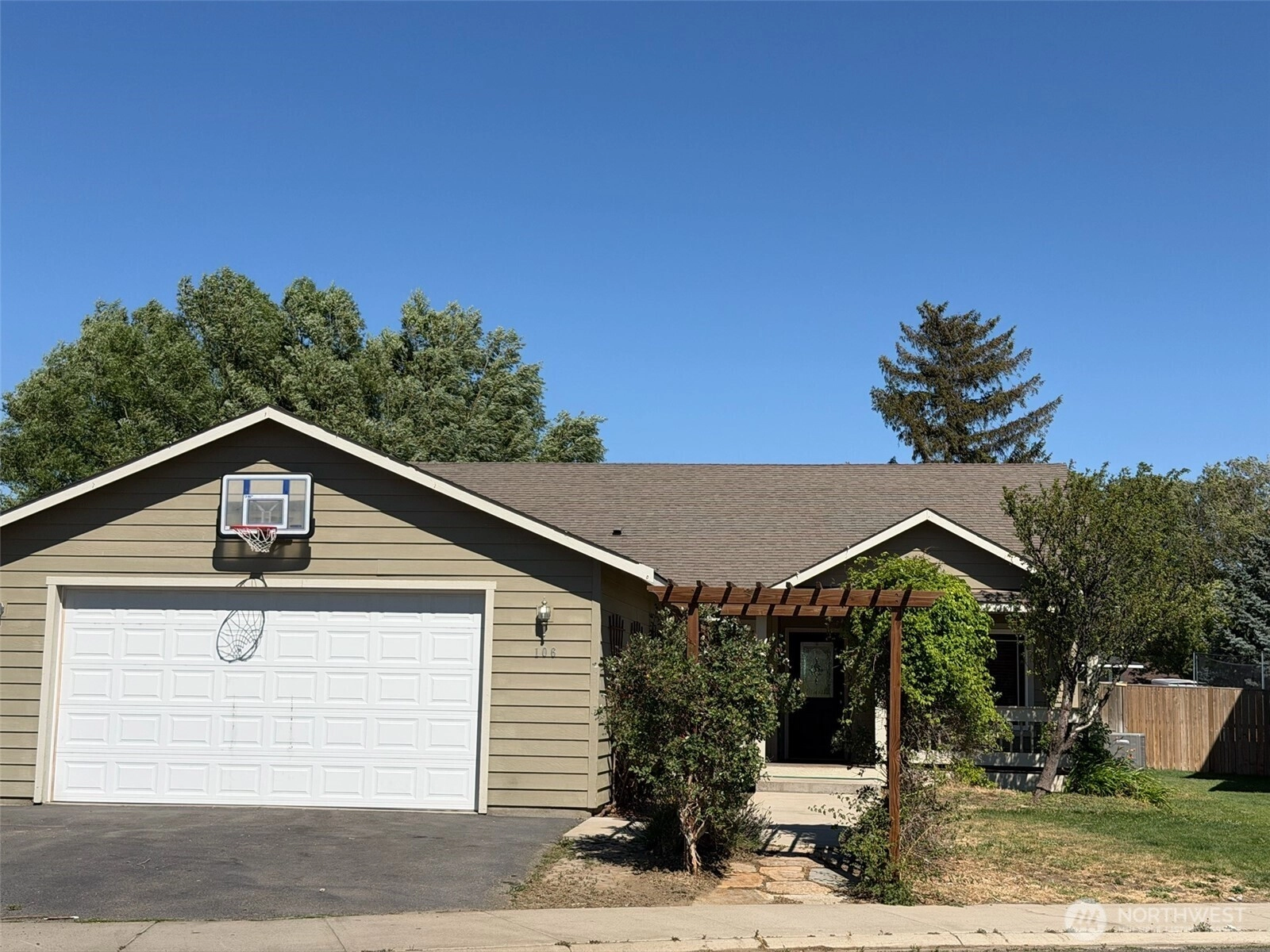 106 N Benton St Kittitas WA 98934