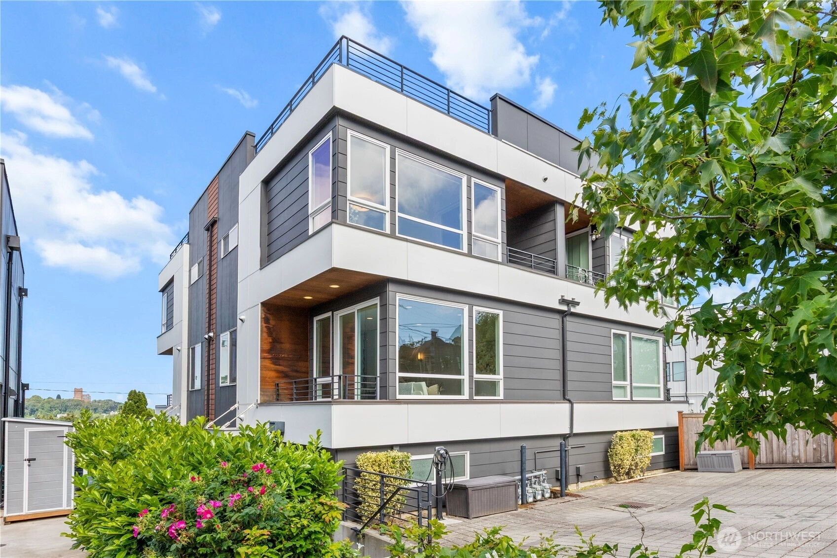 1302 30th Ave S Unit  Seattle WA 98144