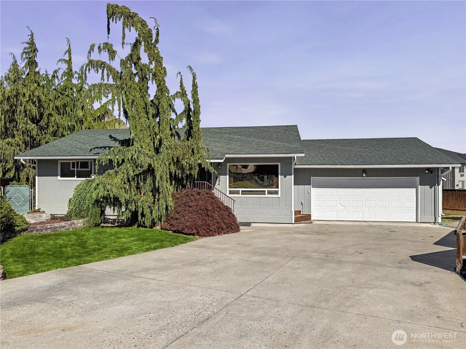 1324 Seneca St Wenatchee WA 98801