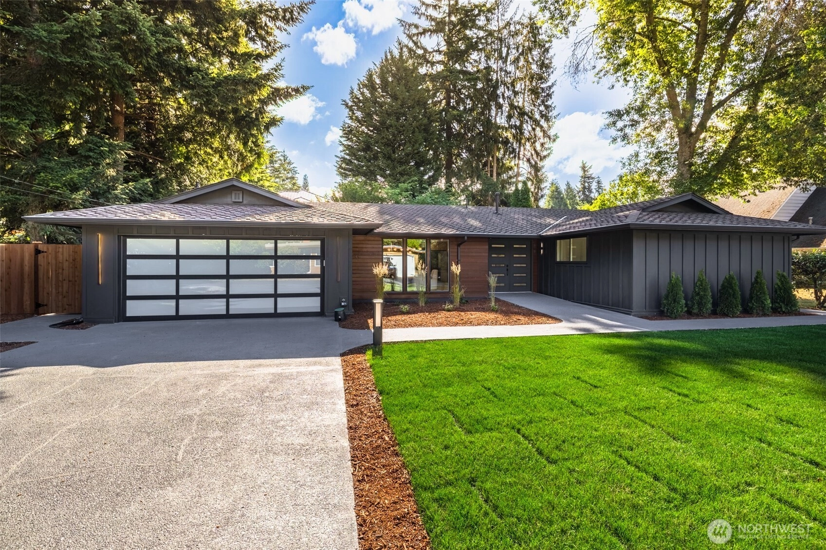 612 130th Ave NE Bellevue WA 98005