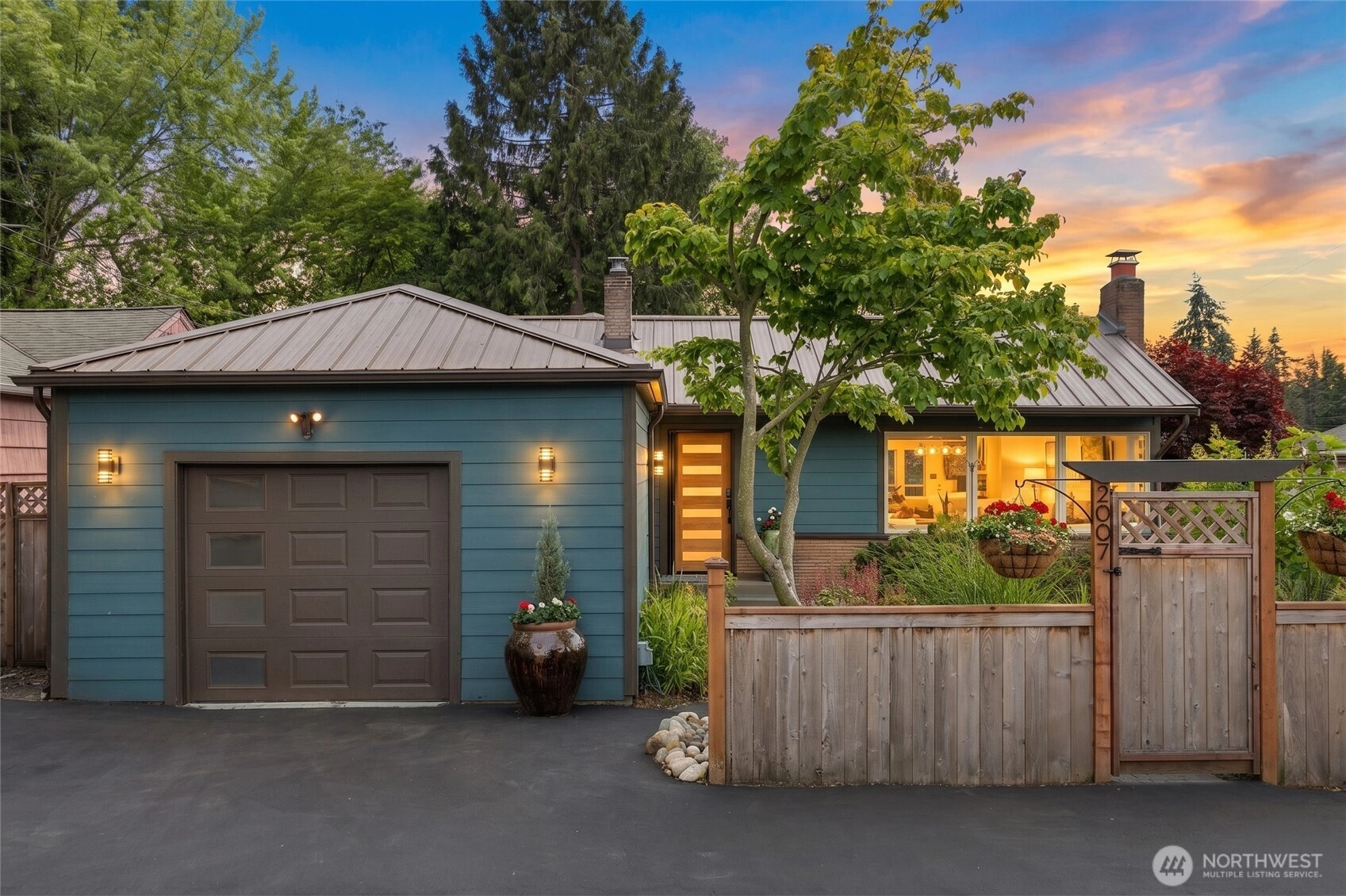 2007 NE 137th St Seattle WA 98125